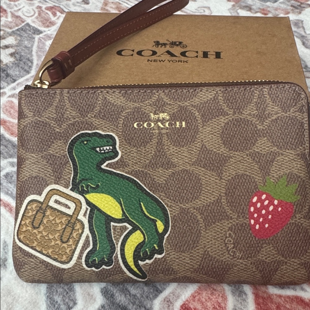 New! Coach Signature Dinosaur Corner Zip Wristlet (model CW856) Brown Wristlet - Picture 3 of 9